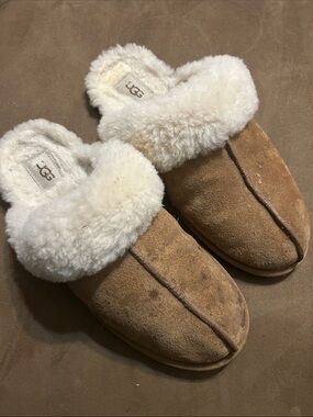 UGG Women's Chestnut Shearling-Lined Suede Slide Slippers
